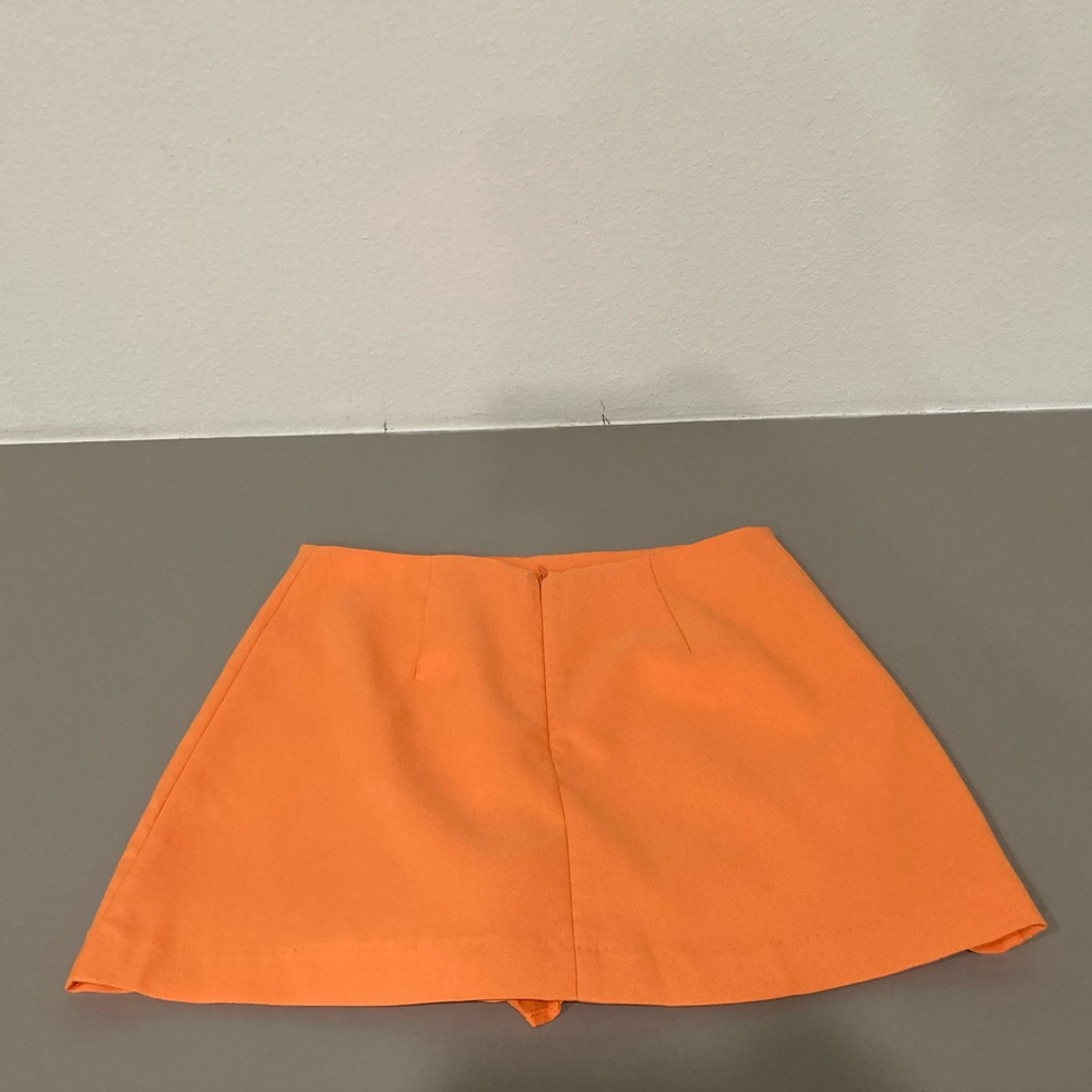 Steve Madden Vibrant Orange Mini Skort - Picture 4 of 6